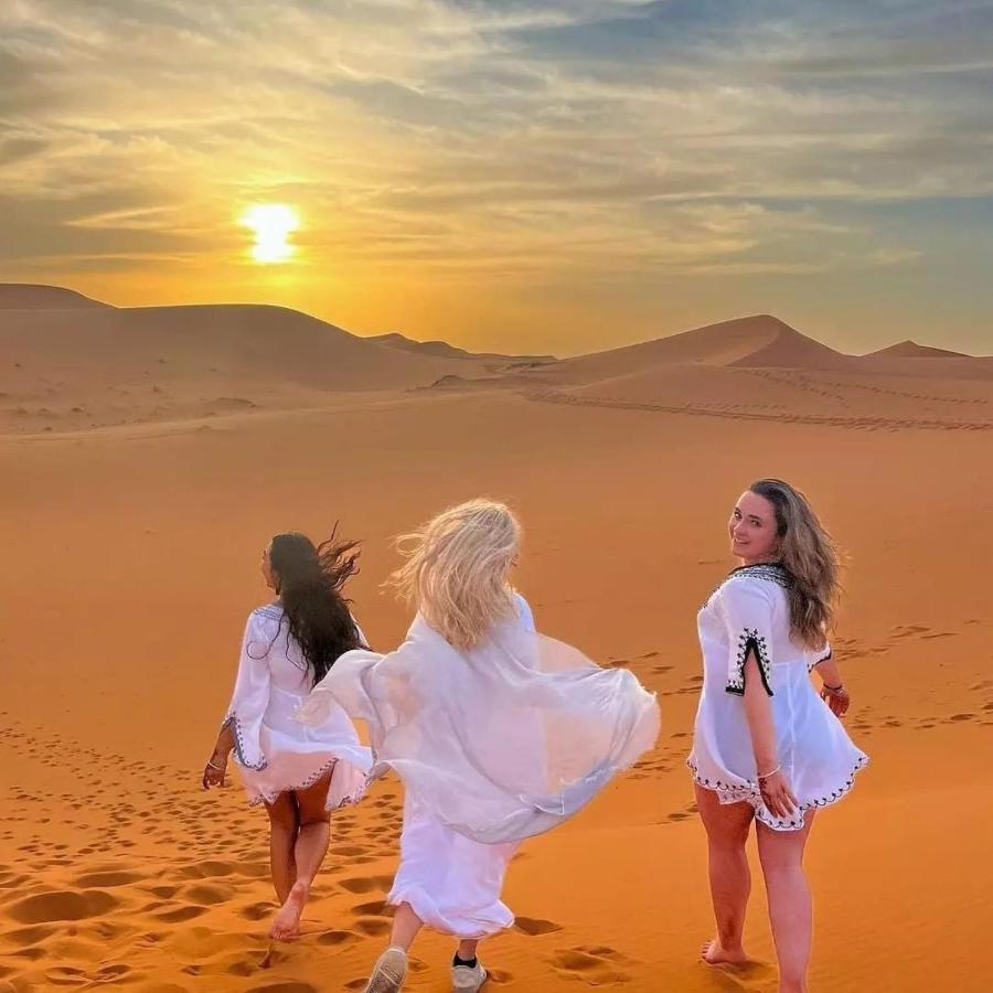 Family Luxury Glamping Hotel Merzouga Buitenkant foto