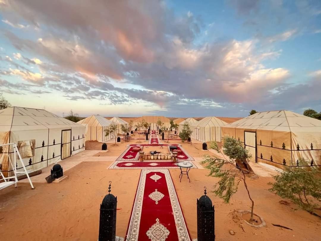 Family Luxury Glamping Hotel Merzouga Buitenkant foto